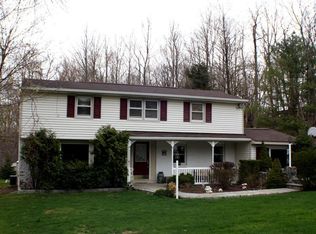 962 Barberry Rd, Yorktown Heights, NY 10598