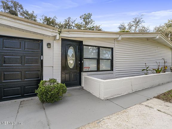 3rd image of 7942 HELSTON Drive