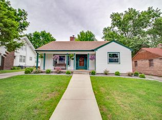 936 E Main St, Carlinville, IL