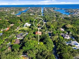 4895 SW 88th St, Miami, FL