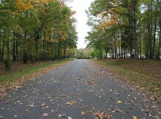 2610 Mackintosh Lake Ln, Whitsett, NC 27377