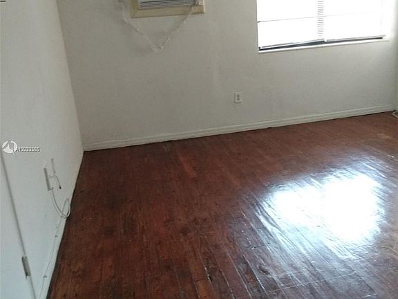 5th image of 1611 Pennsylvania Ave APT 1