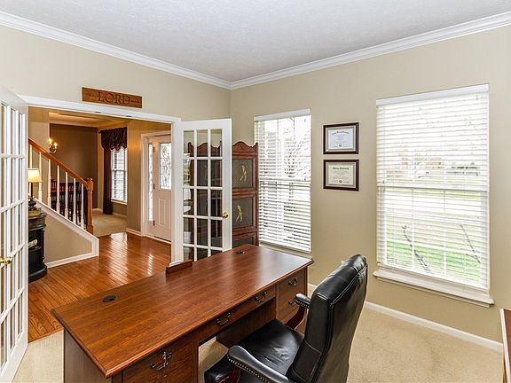 4th image of 16726 Colfax Ln