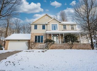 1622 Prince Rd, Morgantown, WV 26508