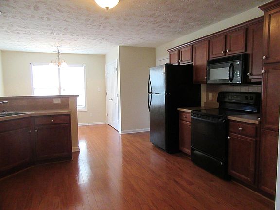 Lots of Storage in Kitchen