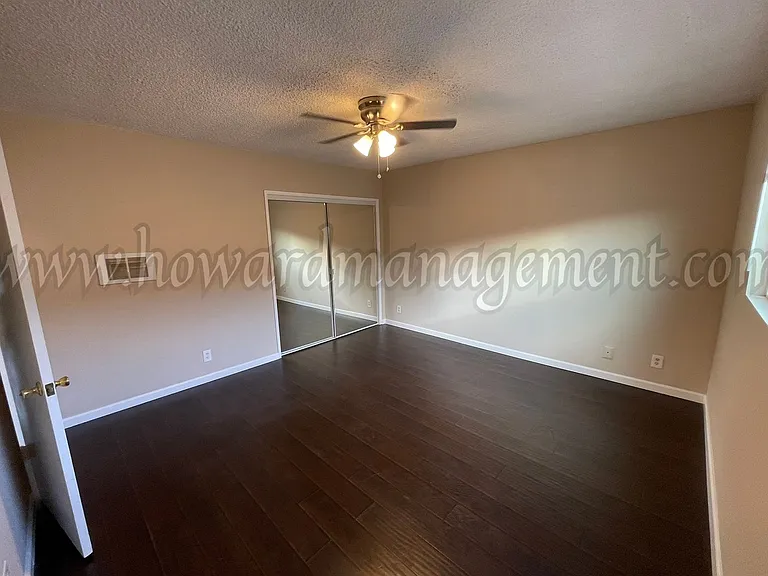 1005 Hill St — Photo 5