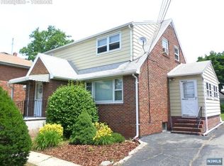 462 N Midland Ave, Saddle Brook, NJ 07663