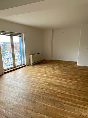 4th image of 10124 Queens Blvd #6A