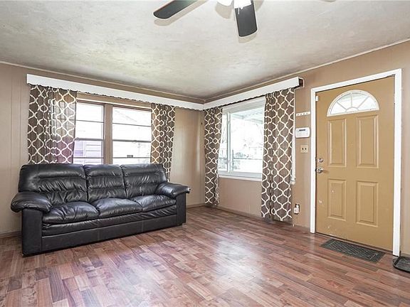 5th image of 5017 Alma St