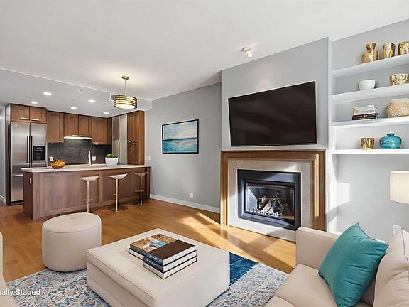 4th image of 222 N Riverfront Ave SW #521