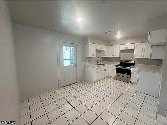 3rd image of 5637 7th Ave
