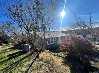 8 Maple Ave, Tarrytown, NY 10591