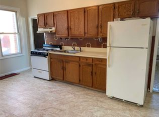 9511 90th St, Ozone Park, NY 11416