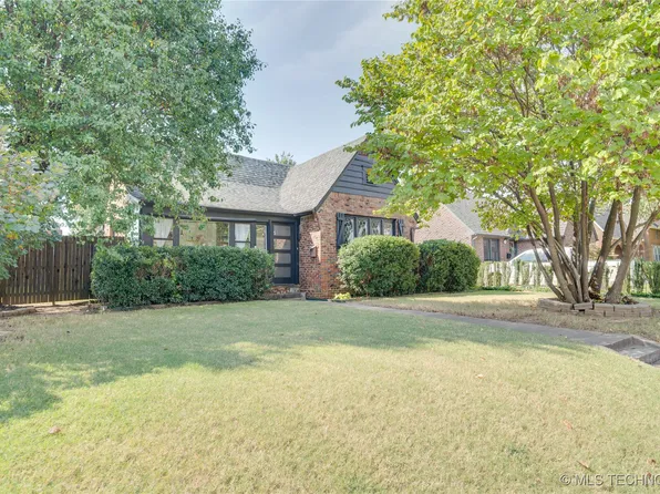 2748 E 13th Pl, Tulsa, OK 74104
