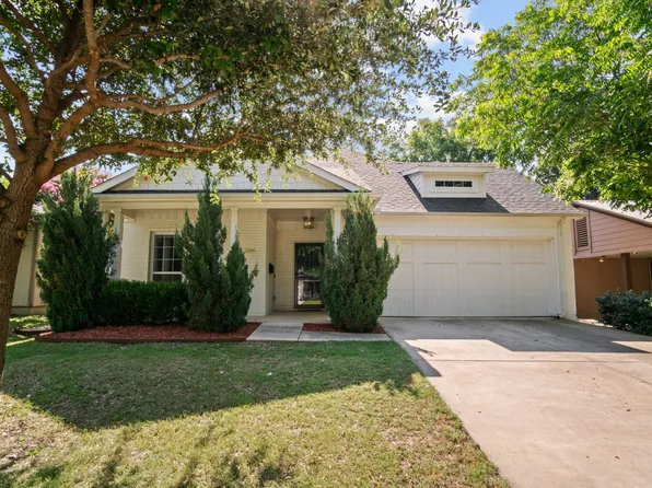3259 Marys Ln, Fort Worth, TX 76116