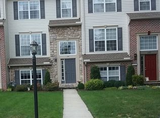 208 E Walnut St, Hanover, PA 17331