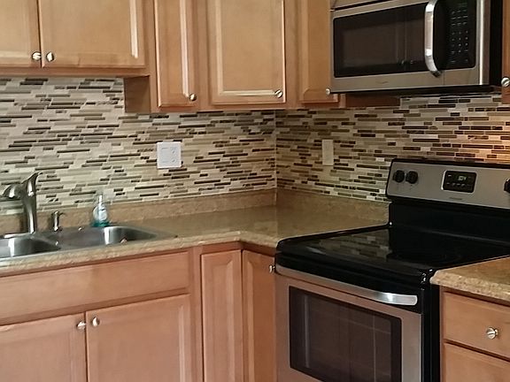 5th image of 761 NW 35th Ct