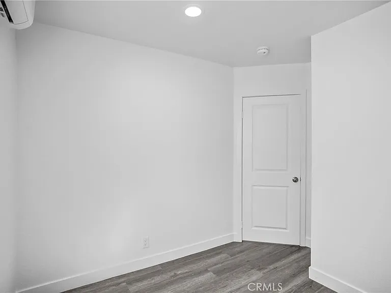 1021 Columbia St #2 — Photo 7