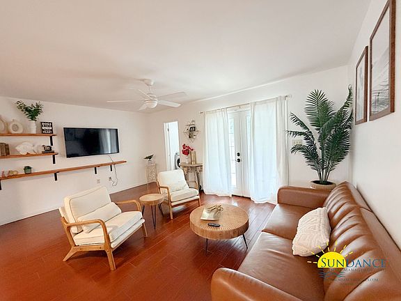 3rd image of 4 Cinderella Ln NW Unit B