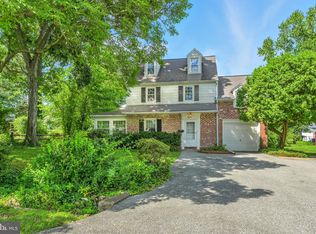 11 Riverside Dr, Wilmington, DE 19809