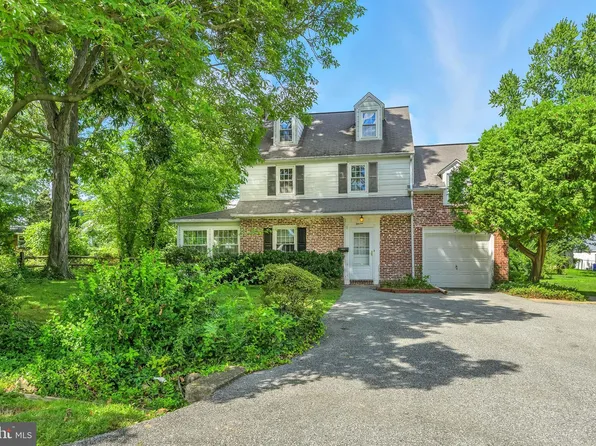 11 Riverside Dr, Wilmington, DE 19809