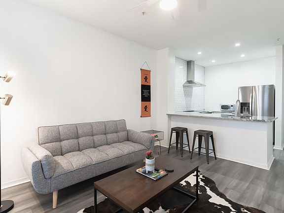 4th image of 1810 E Palm Ave APT 5117
