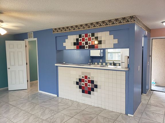 2nd image of 5690 Tomoka Dr #107