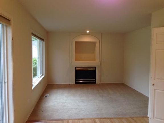 3rd image of 22915 E Settler Dr