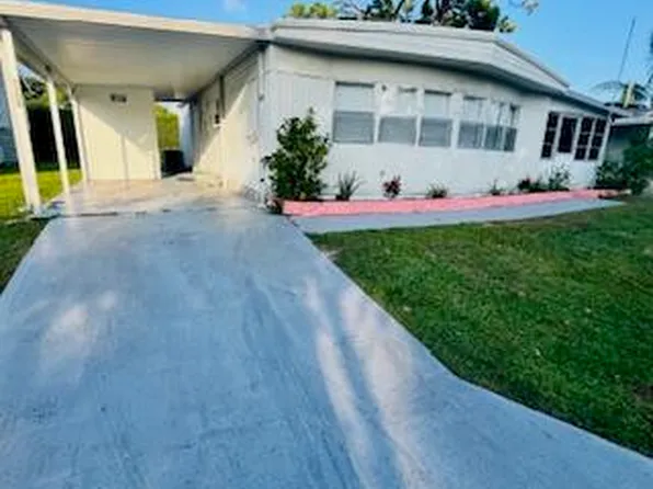 6308 S Ash Lane, Lantana, FL 33462