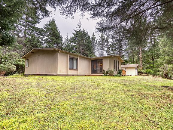 3rd image of 253 SE 126th Dr