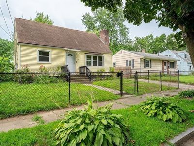 44 Georgetown St, Springfield, MA, 01104