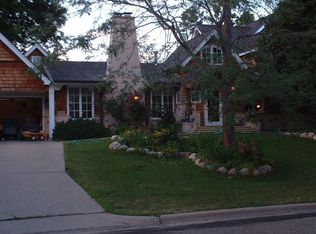 5300 W 62nd St, Edina, MN 55436