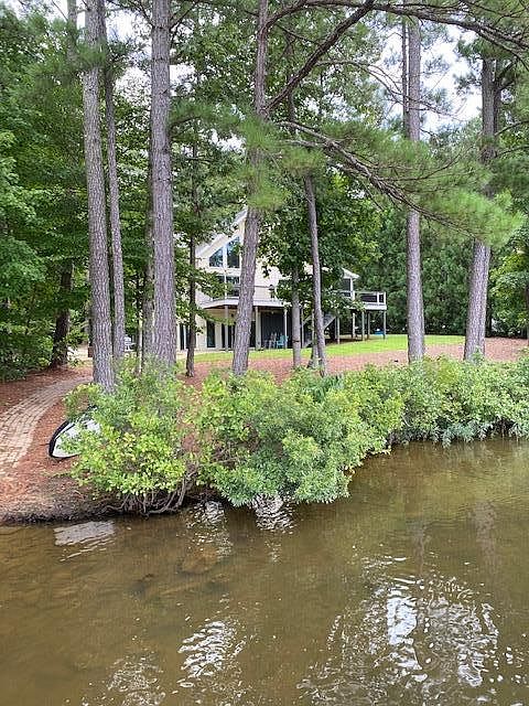 1st image of 534 Windward Dr