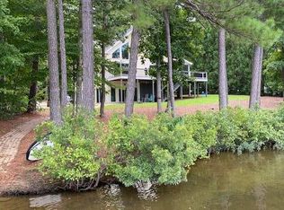 534 Windward Dr, Henrico, NC 27842