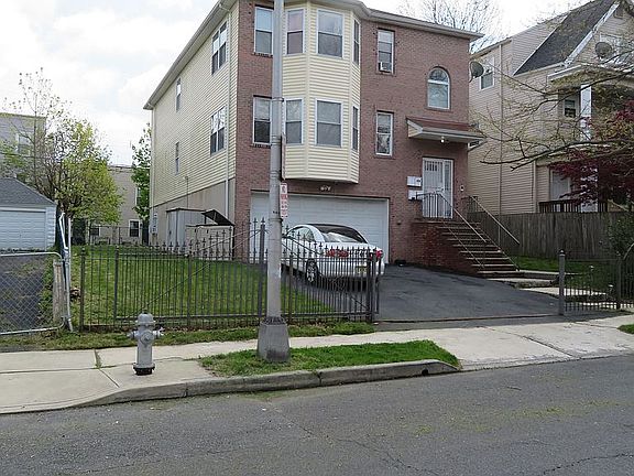 5th image of 138 N 14th St