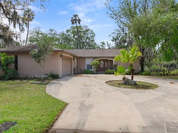 2184 N Watersedge Dr, Crystal River, FL 34429