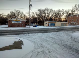 6705 Blondo St, Omaha, NE 68104