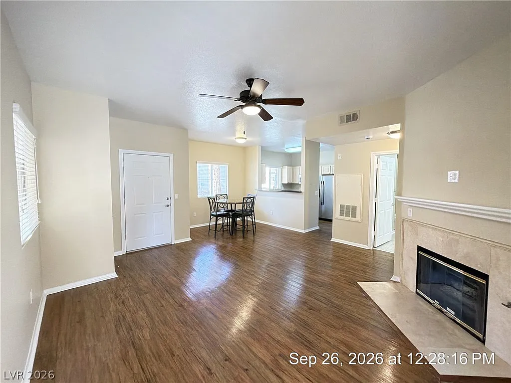 1 bed, 744 sqft, $1,500 — Photo 4