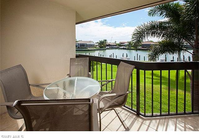 1st image of 579 Seaview Ct APT 4