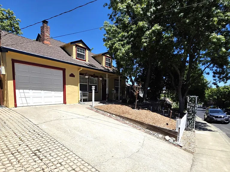 1317 Sherwood Dr — Photo 51