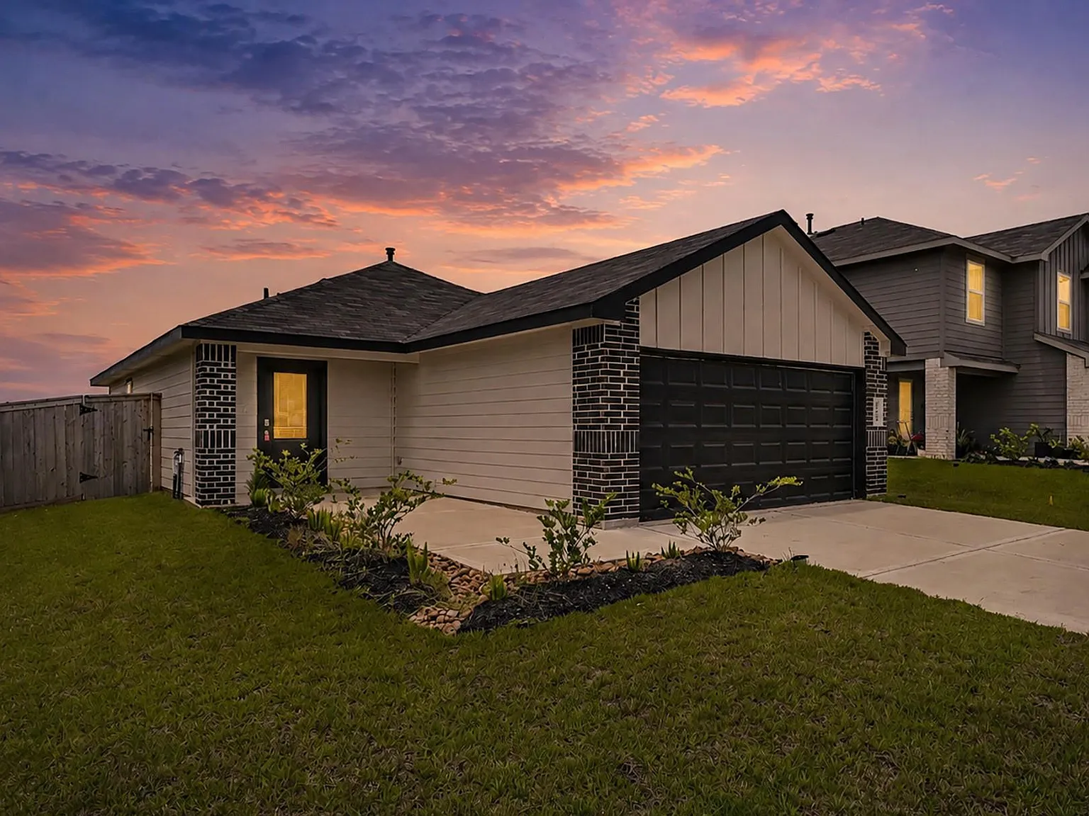 3 bed, 2.0 bath, $1,895 — Photo 2