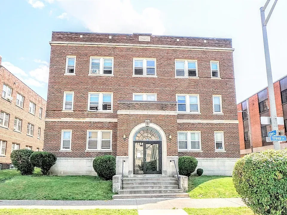 Building Photo - 49 Troup St