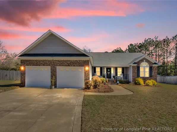 1705 Secretariat Pl, Hope Mills, NC 28348