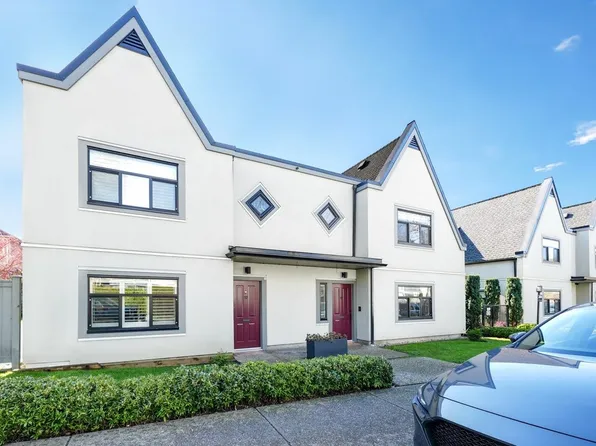 889 Tobruck Ave #38, North Vancouver, BC V7P 1V9