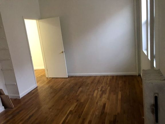 4th image of 349 Clifton Pl APT 1