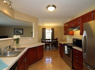 7693 Nicholas Way, Chanhassen, MN 55317