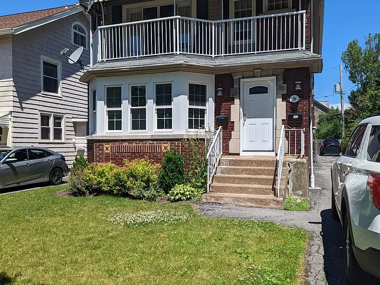 96 Delham Ave #LOWER — Photo 1