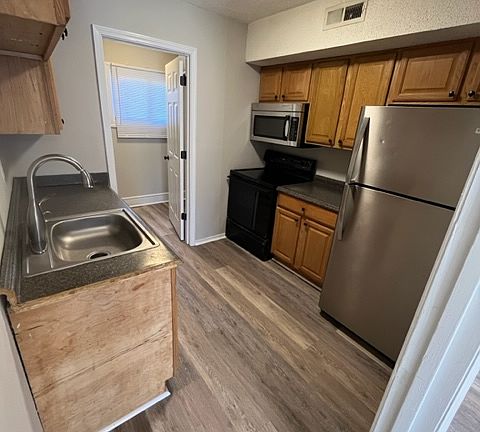 4th image of 239 Cherry Mountain St #5