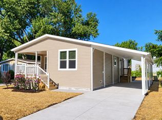 1158 Lake Terrace Rd #165, Elgin, IL 60123