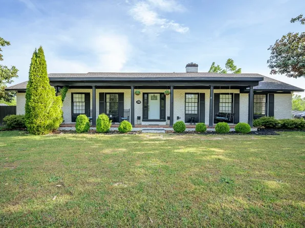 280 Bowen Dr, Savannah, TN 38372